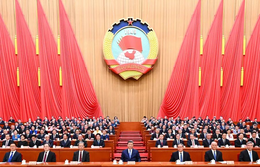 聚焦全国两会！信息工程学院师生热议！