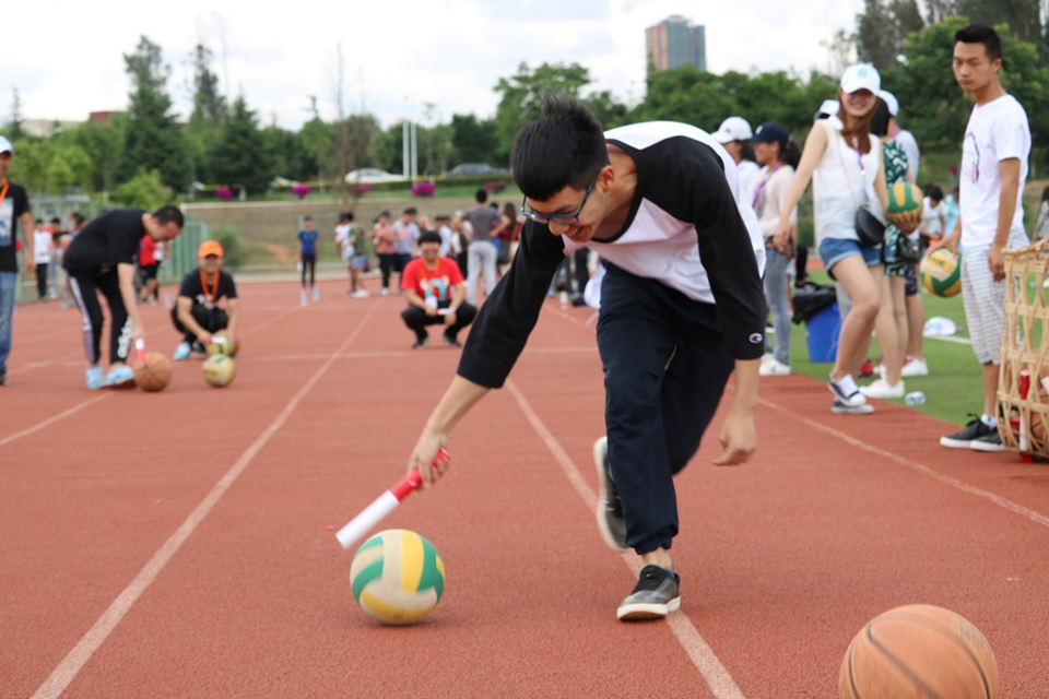 生命因参与而精彩——记第二届心理趣味运动会