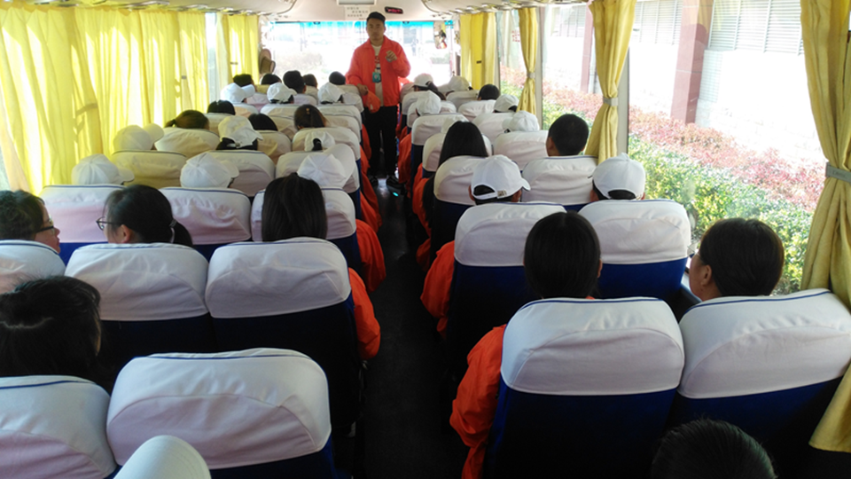 莫道桑榆晚，青春暖夕阳