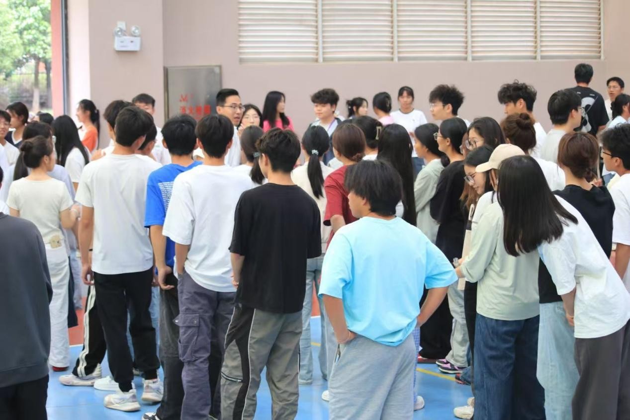 让心理健康在趣味运动中升华