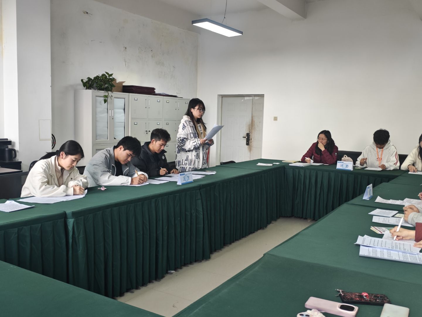 269889eeecf98347cda95207e7ce598e